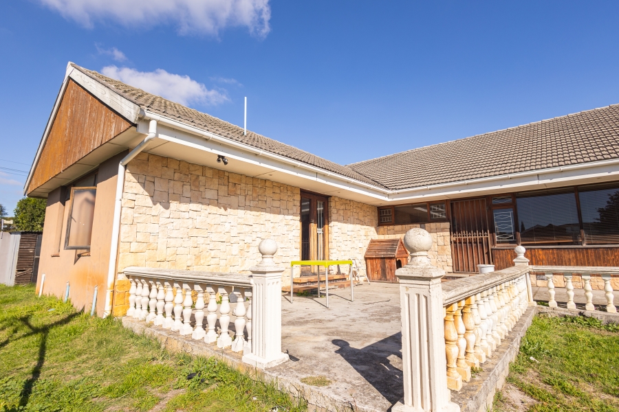 3 Bedroom Property for Sale in Elim Western Cape